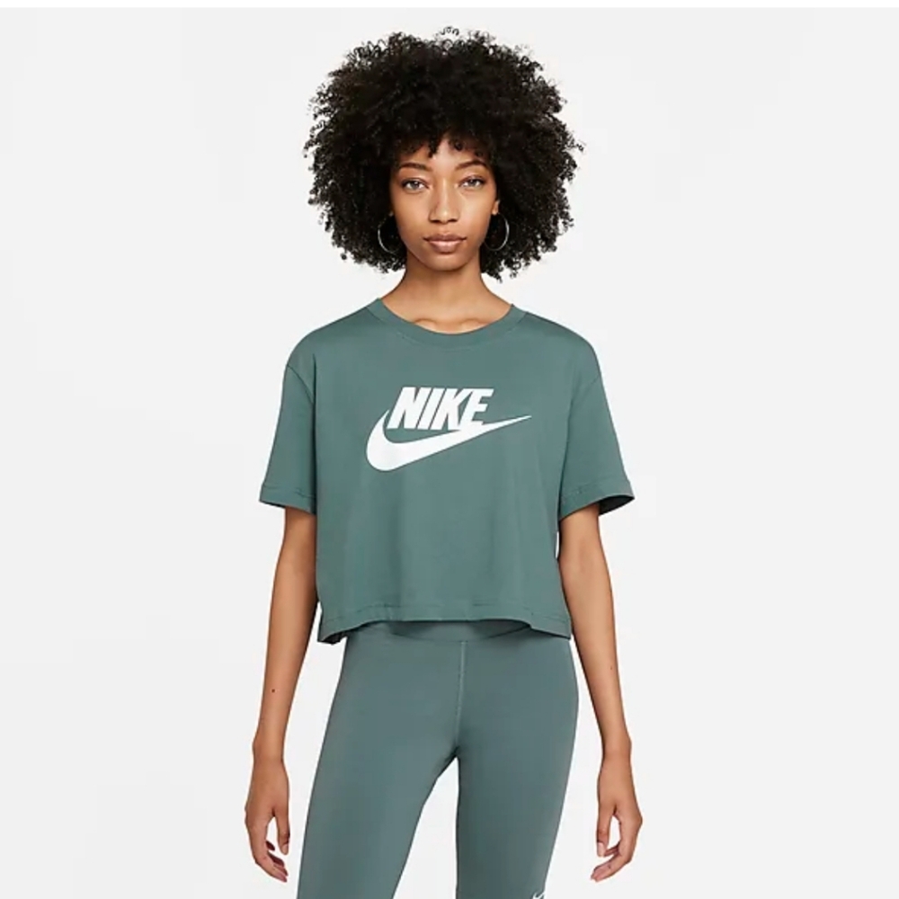 Nike Sportswear Essential Women's Cropped T-Shirt Steel Blue/White Sz: L